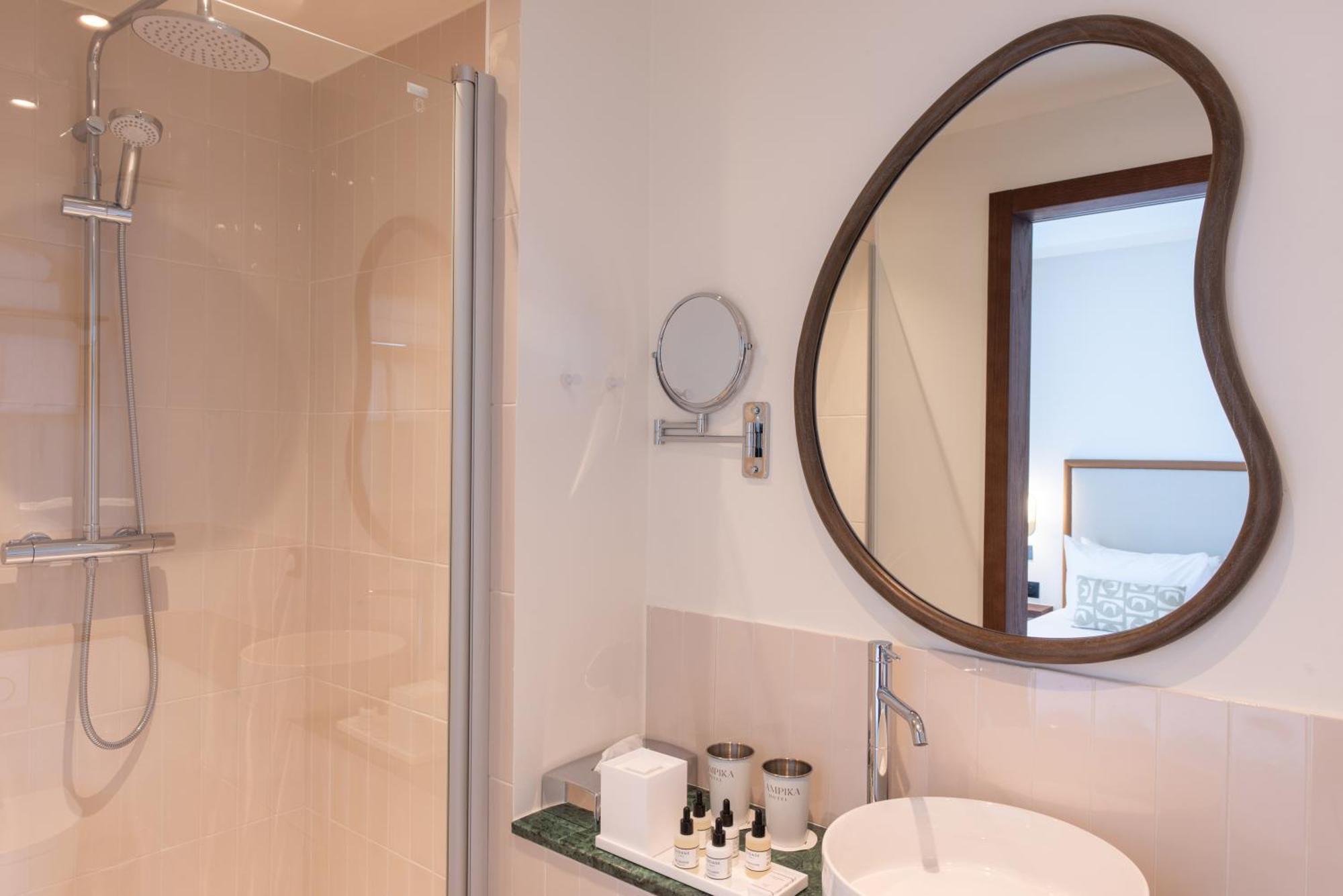 Le Lampika Hotel Párizs Szoba fotó